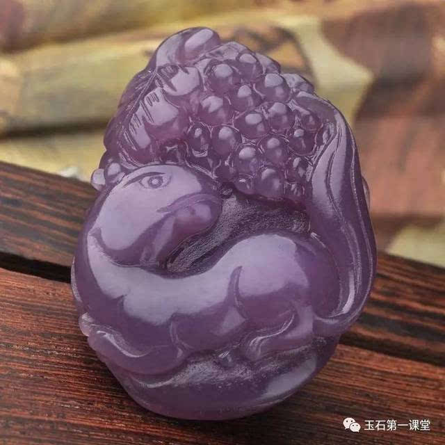 紫色玉石(紫玉手镯价格)